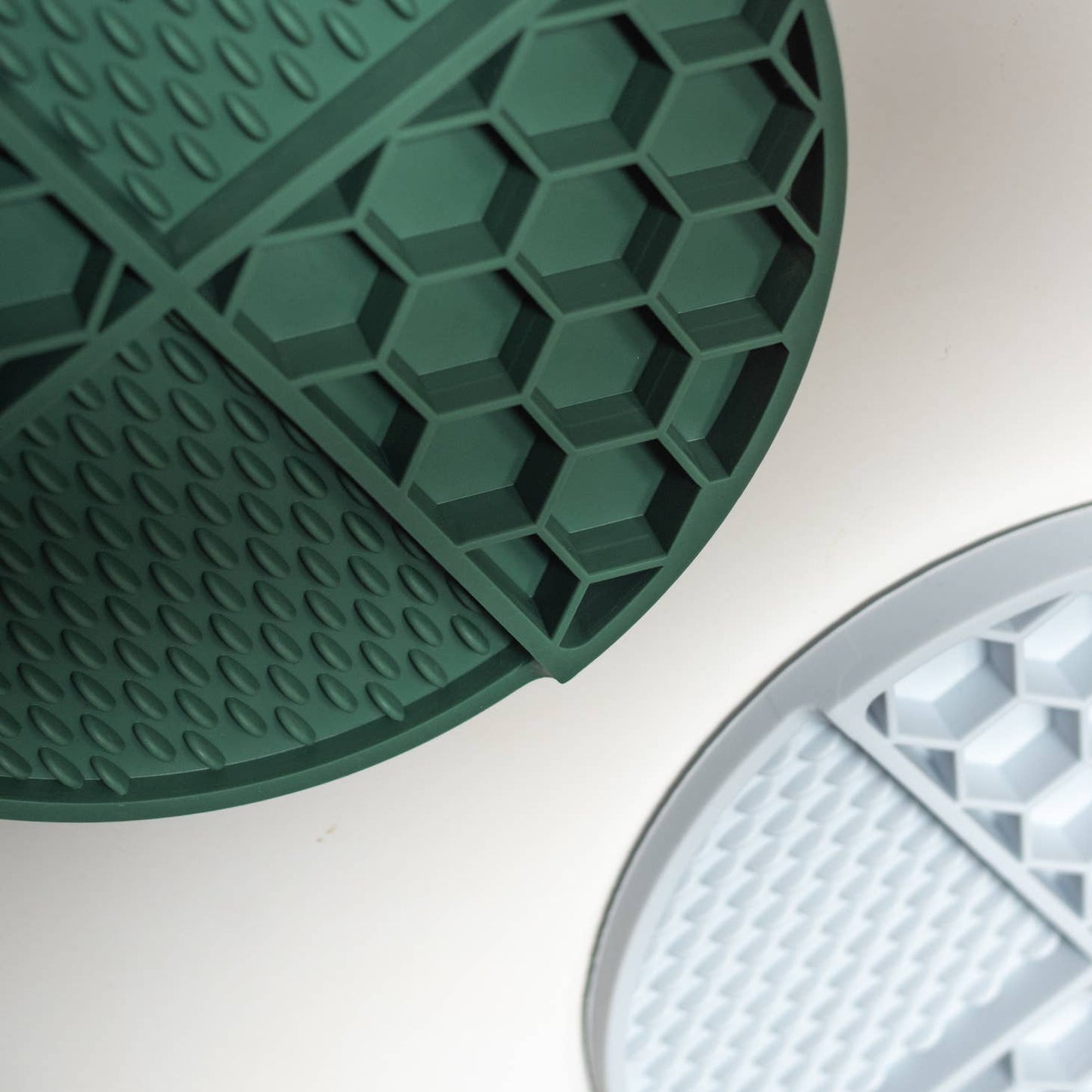 Minimalistische Leckmatte